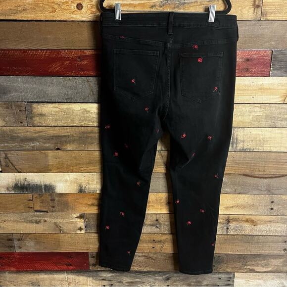 Gap Black Floral Embroidered High Rise Universal Leggings Size 14/32 - Picture 2 of 10
